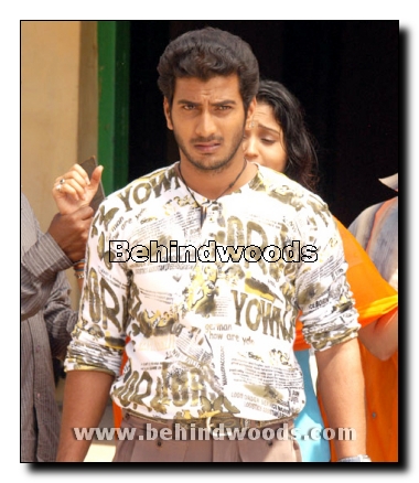 Nee Vaenundaa Chellam Gallery